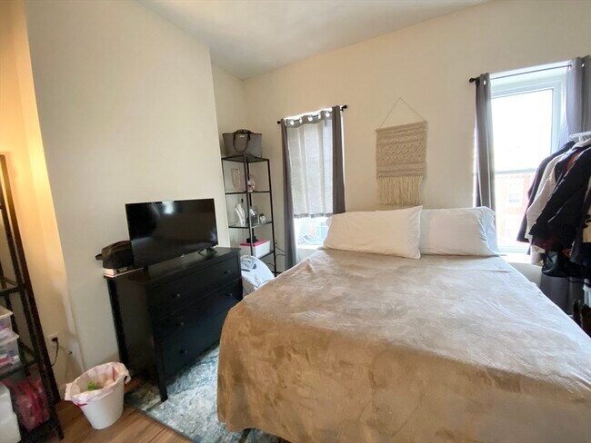 Photo - 96 Hammond St Unit 3