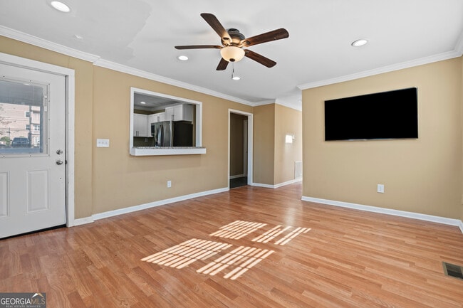 Photo - 159 Walnut St NW