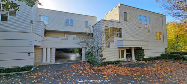 Photo - 10237 SE 3rd St Townhome