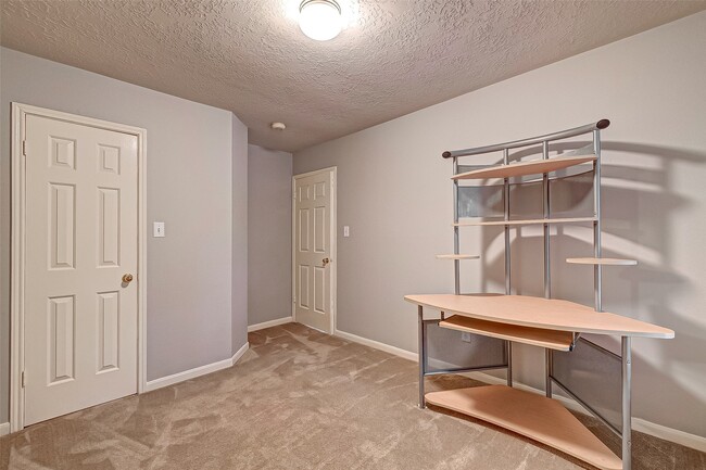 Building Photo - 2130 Autumn Fern Dr Rental