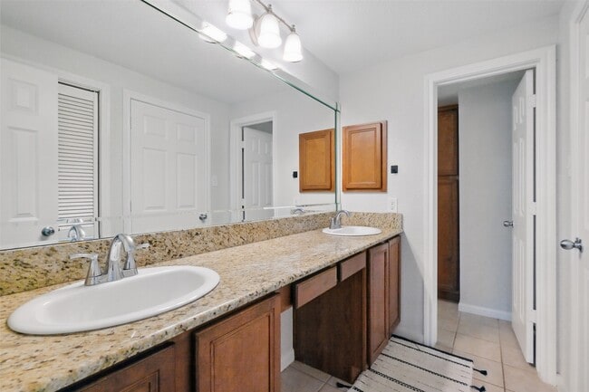 Photo - 2255 Braeswood Park Dr
