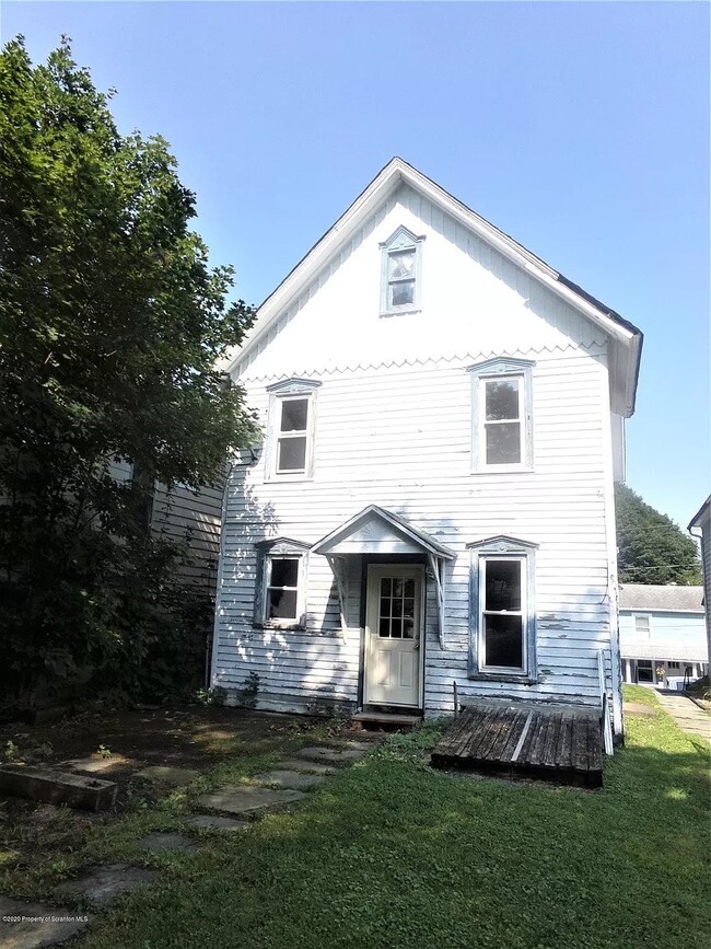 Building Photo - 94 E Church St Rental