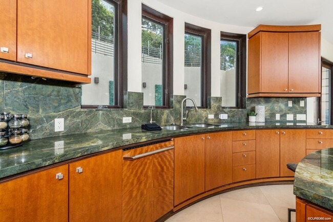 Photo - 1259 Olivet St