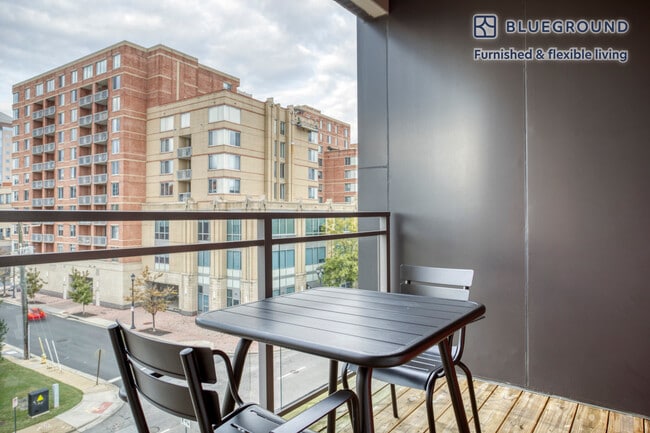 Photo - 3110 10th St N Unidad FL4-ID336