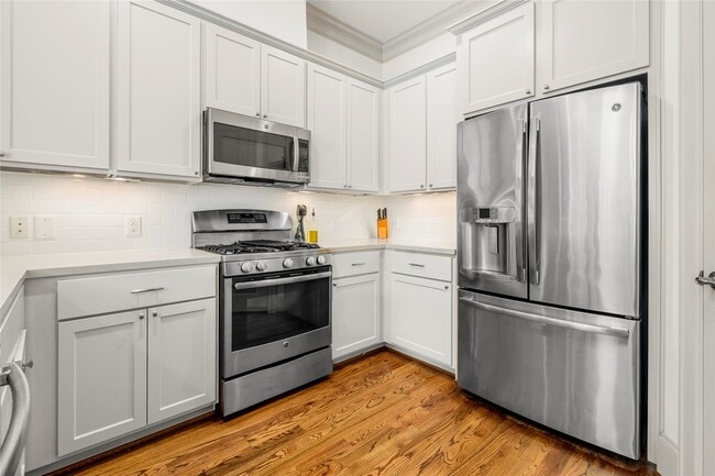 Photo - 3302 Audley St Unit 124