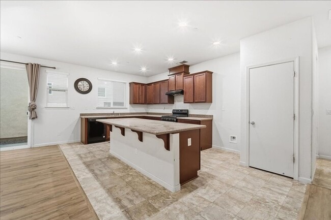 Photo - 2924 Bowden Sq Wy