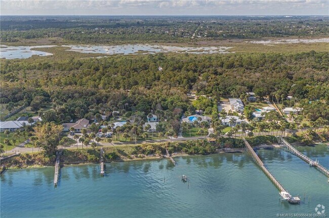 Building Photo - 7007 S Indian River Dr Rental