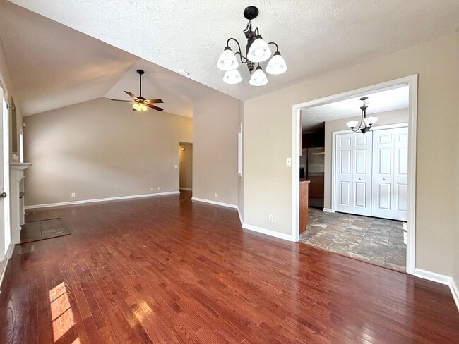 Photo - 1329 Mutual Dr
