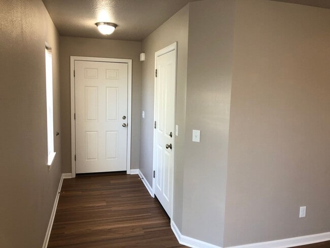 Photo - Newer 4 bed 2.5 bath duplex