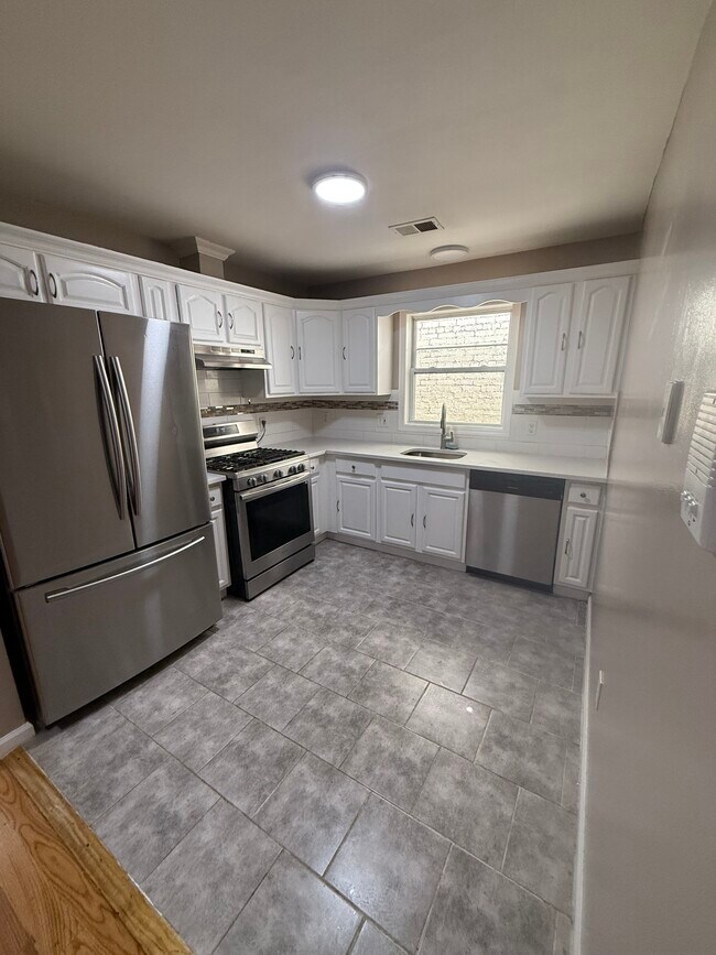 535 Central Ave Unit 3