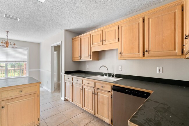 Photo - 10020 Silverthorne Ct