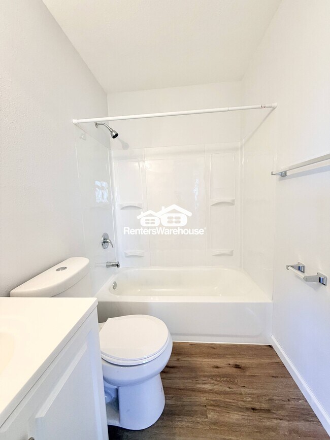 Photo - 211 S Green St