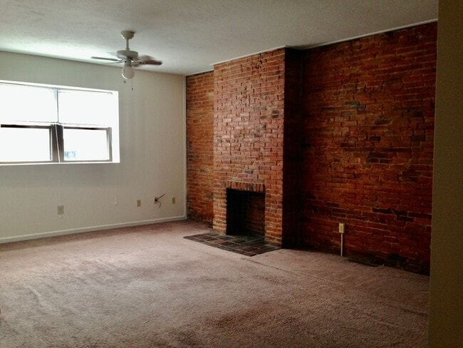 Photo - 104 S 18th St Unit 104 s 18th 1 bed room