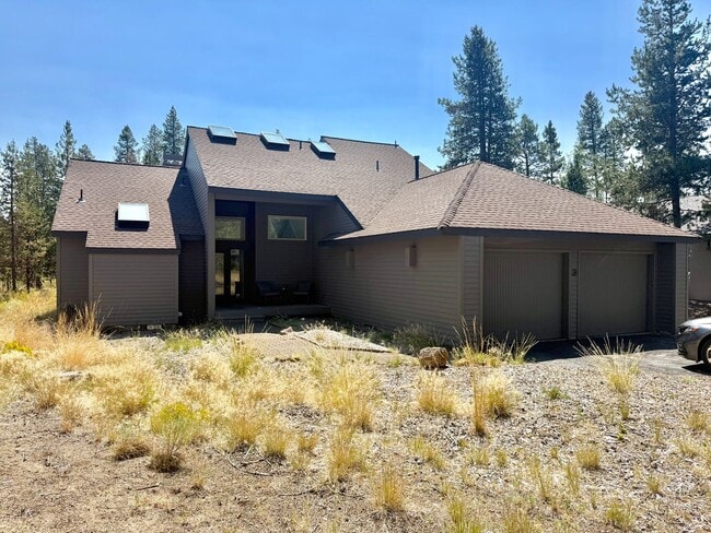 Building Photo - 3 Cinder Ln