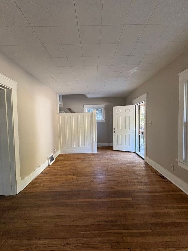 Photo - Four bedroom one bathroom home for rent