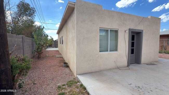 6714 N 54th Ave Unit 1