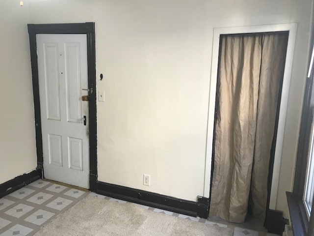 Living room - 123 S 5th St Unit 2