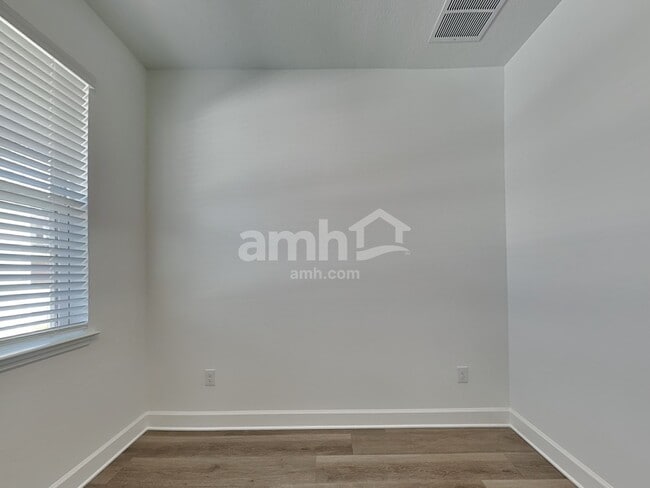 Photo - 37878 Dusty Saddle Ln