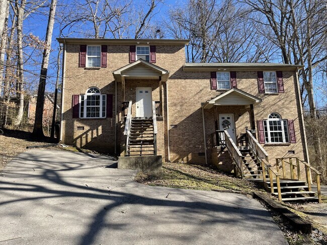 Building Photo - 3 bedroom gem with convenient Nashville lo... Rental