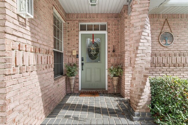Photo - 8432 Millstream Dr