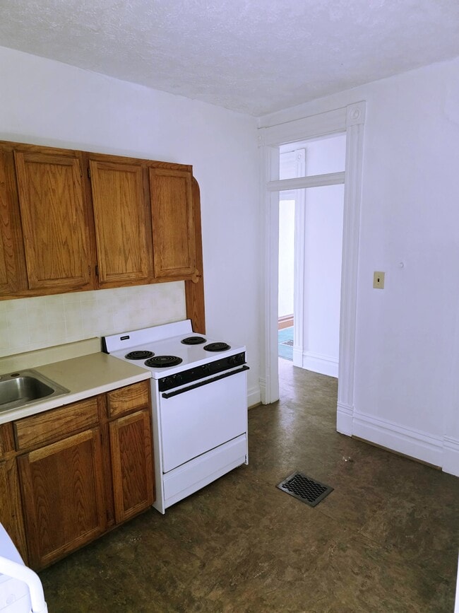 Photo - 45 1/2 E Duncan St Unit 45.5
