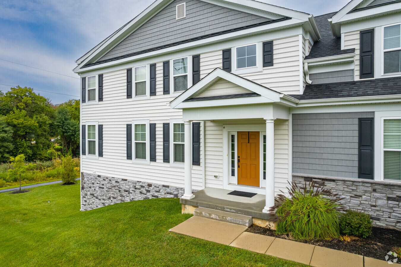 Entrada - Brookfield at Chester Heights