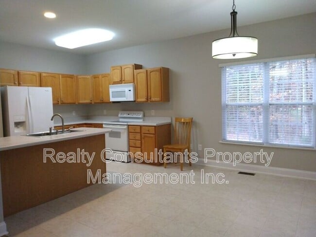 Photo - 7106 Holly Glen Ct