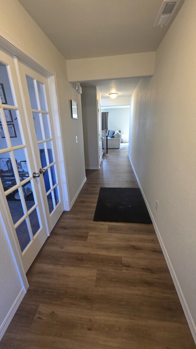 Photo - Beautiful 4BR 2.5 bath Home in Bradley Heights near Military bases