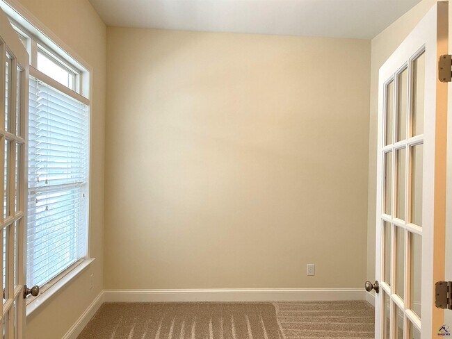 Photo - 323 Harvest Walk