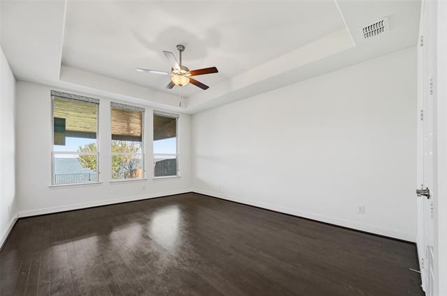 Photo - 18136 Lakefront Ct