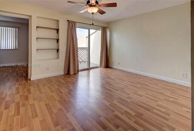 Photo - 4952 N Hemingway Cir