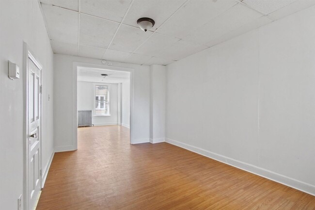 Photo - Spacious 5 Bedroom, 1 Bath Home!