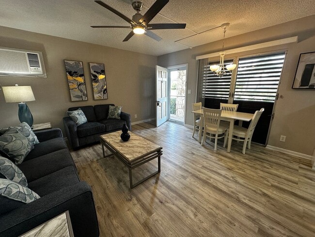 Photo - Furnished 2 Bedroom Condo-AVAILABLE NOW-Po...