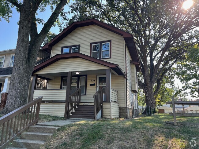 Building Photo - 438 S Terrace Ave Rental