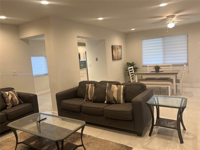 Photo - 272 NW 91st St