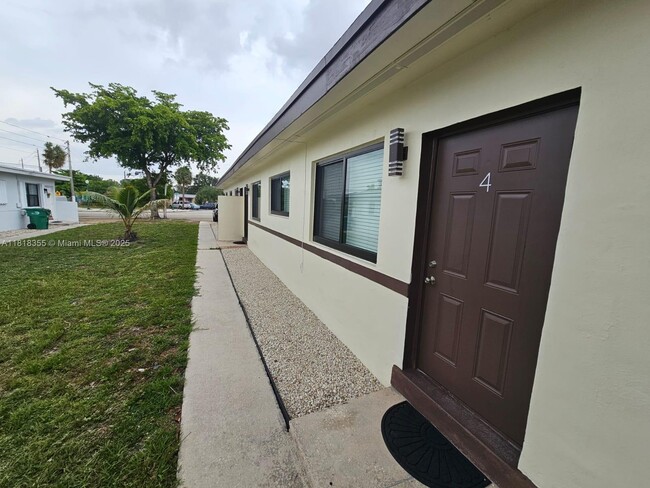 Photo - 1020 Opa-locka Blvd Unit 3