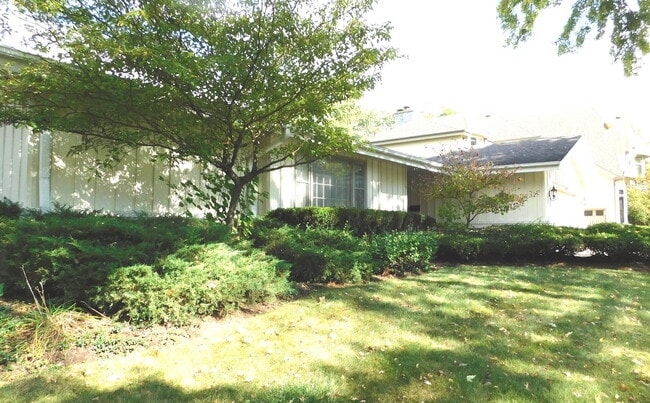 Photo - 1117 Summit Hills Ln