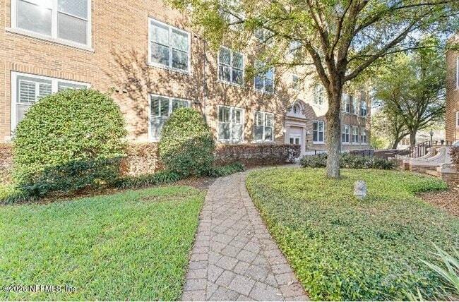 Building Photo - 2525 College St Unit 2304