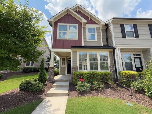 Stunning 3BD, 2.5BA End Unit Townhome in t... - Stunning 3BD, 2.5BA End Unit Townhome in t...