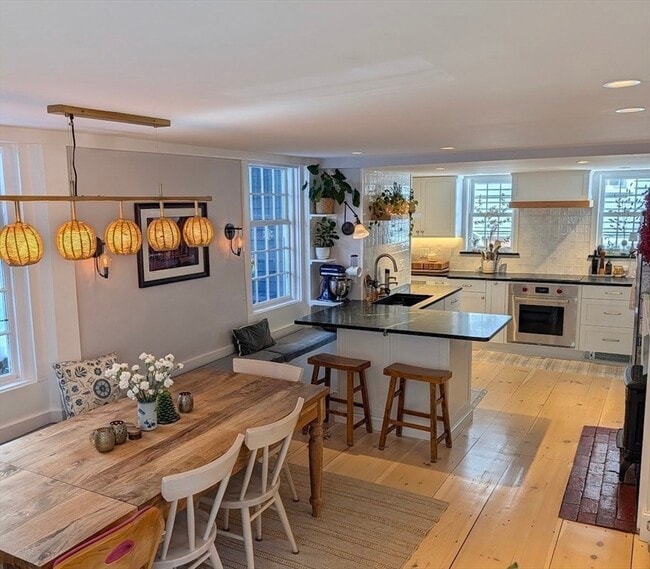 Photo - 15 Washington St