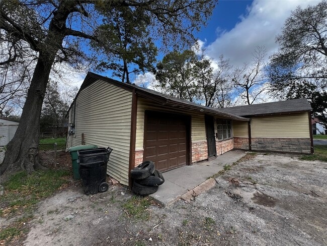 Photo - 5967 Southtown St