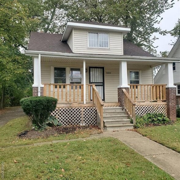 Photo - 15833 Winthrop St