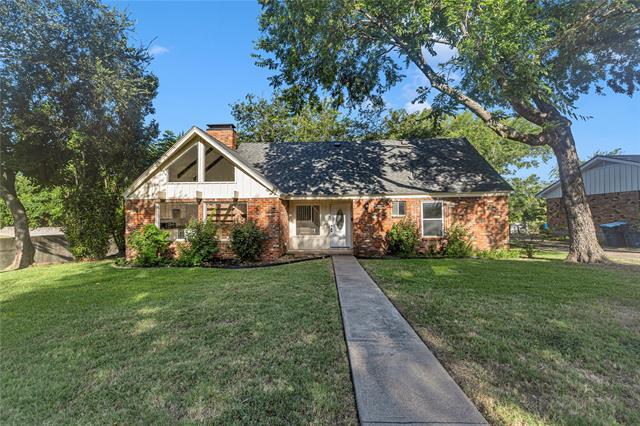 Photo - 508 Whittle Way