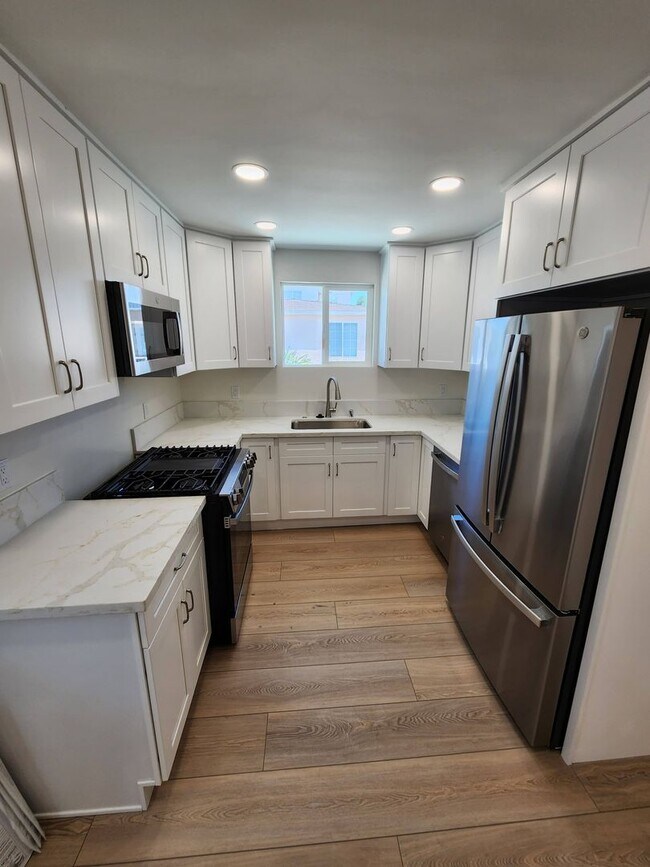 Photo - 1531 Burton St Unit 1531