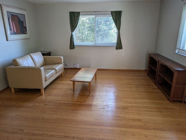 Photo - 1818 Virginia St Unit 1818 Virginia #E