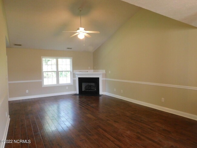 Photo - 1504 Mesquite Ct
