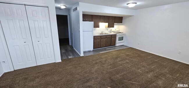 Photo - 200 Cypress St Apartment Unit 3