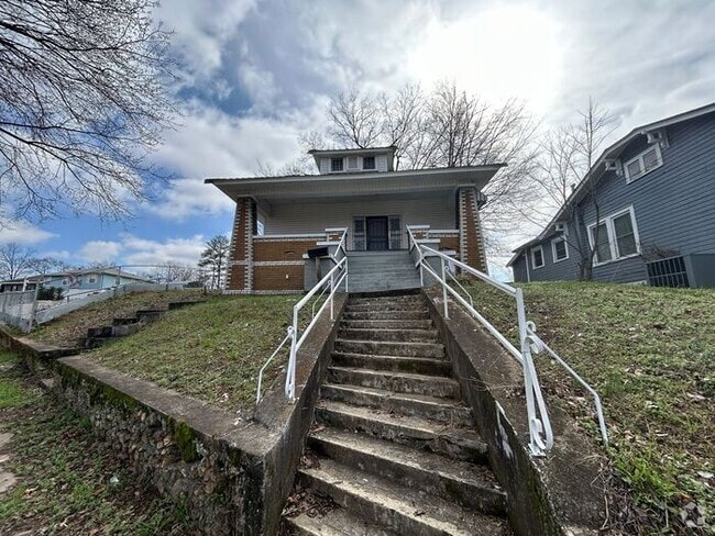 Building Photo - 4005 40th Ave N Rental