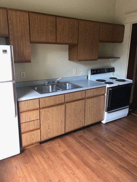 Building Photo - 312 W Main St Unit 1