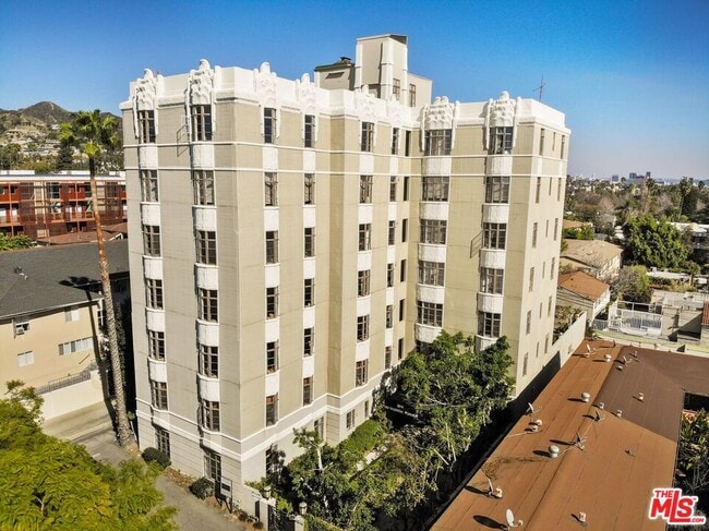 Building Photo - 1314 Hayworth Ave Rental